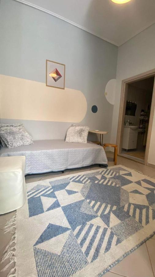 Cozy Minimal Apartment Piräus Exterior foto