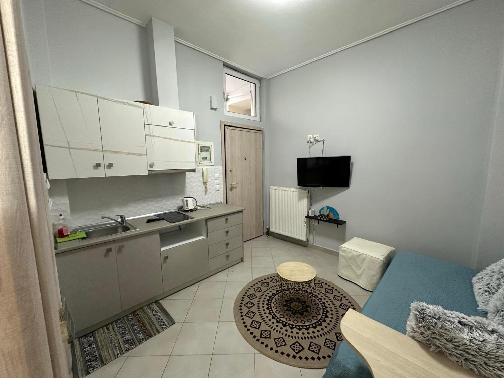 Cozy Minimal Apartment Piräus Exterior foto